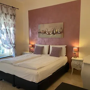 3* Bed & Breakfast Betty's House